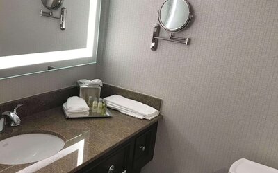 DoubleTree by Hilton Baltimore North - Pikesville