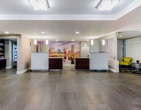 La Quinta Inn & Suites by Wyndham Baltimore BWI Airport