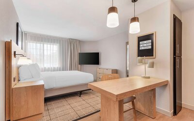 Sonesta Simply Suites Baltimore BWI Airport