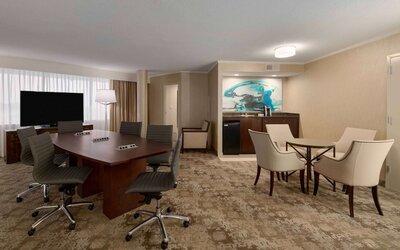 Embassy Suites by Hilton Baltimore at BWI Airport