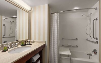 Embassy Suites by Hilton Baltimore at BWI Airport