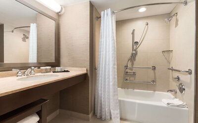 Embassy Suites by Hilton Baltimore at BWI Airport