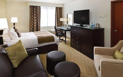Radisson Hotel Bismarck