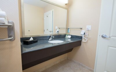 Holiday Inn Bismarck by IHG