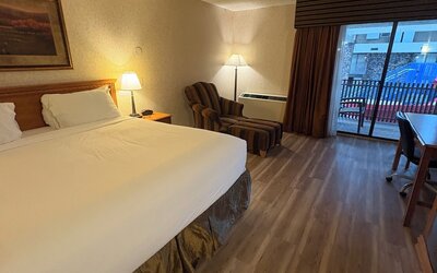 Bismarck Hotel and Conference Center