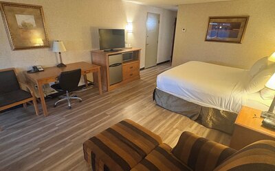 Bismarck Hotel and Conference Center