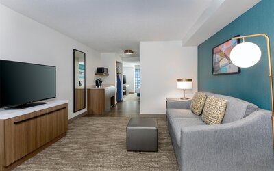 Hilton Garden Inn Buffalo Airport