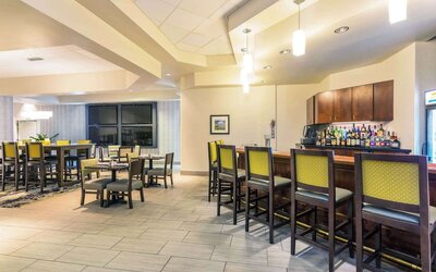 Wyndham Garden Buffalo Downtown