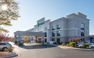 Parking available at Holiday Inn Belcamp - Aberdeen Area.