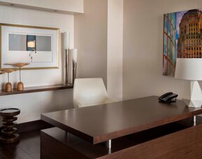 Buffalo Marriott at LECOM HARBORCENTER