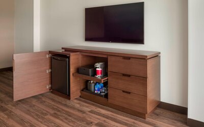 Buffalo Marriott at LECOM HARBORCENTER