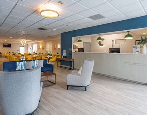 Comfort Inn & Suites Buffalo Airport