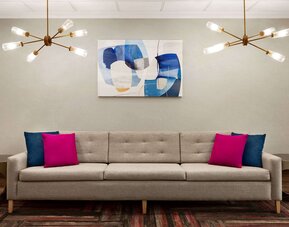 La Quinta Inn & Suites by Wyndham Lackawanna