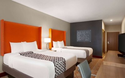 Room, 2 Queen Beds, Non Smoking