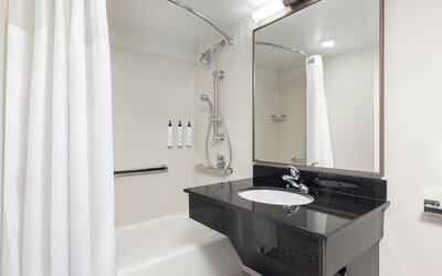 Fairfield Inn & Suites by Marriott Buffalo Airport