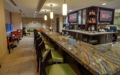 Hilton Garden Inn Buffalo Downtown