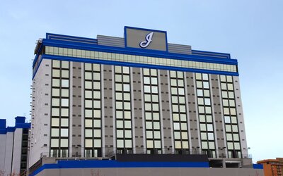 J Resort