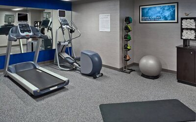 The hotel’s fitness center has gym balls and exercise machines including an elliptical and treadmill.