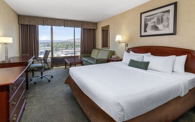 Ramada by Wyndham Reno Hotel and Casino