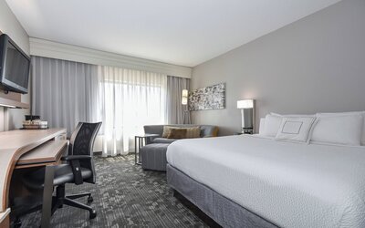 Courtyard by Marriott Charlotte/Matthews