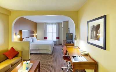 Four Points by Sheraton Charlotte - Pineville