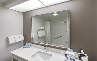 Four Points by Sheraton Charlotte - Pineville