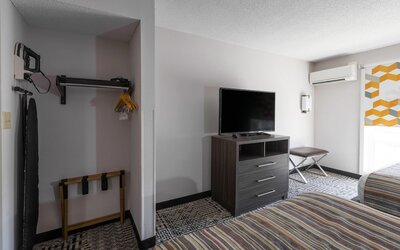 Country Inn & Suites by Radisson, Lake Norman Huntersville, NC