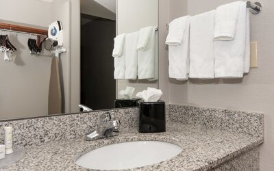 Courtyard by Marriott Charlotte Lake Norman