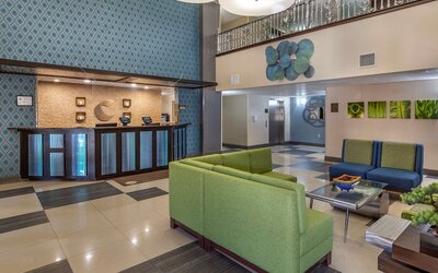 Comfort Suites Pineville - Ballantyne Area