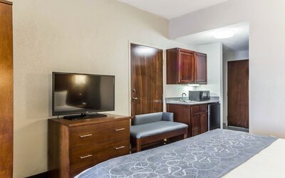 Comfort Suites Pineville - Ballantyne Area