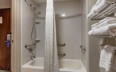 Comfort Suites Pineville - Ballantyne Area
