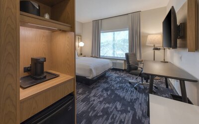 Fairfield Inn & Suites by Marriott Charlotte Belmont