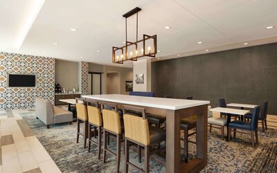 La Quinta Inn & Suites by Wyndham Rock Hill