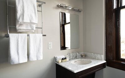 The Esquire Hotel Downtown Gastonia, an Ascend Collection Hotel