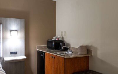 Wingate by Wyndham Charlotte Speedway/Concord