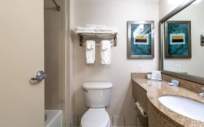 Wingate by Wyndham Charlotte Speedway/Concord