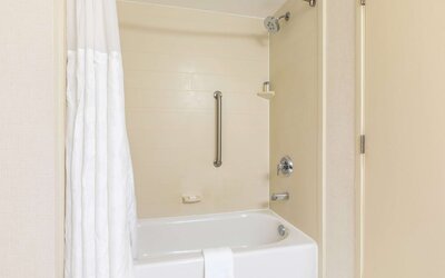 Wingate by Wyndham Charlotte Speedway/Concord
