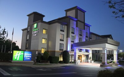 Holiday Inn Express & Suites Charlotte-Concord-I-85 by IHG