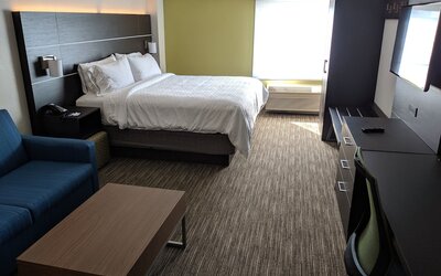Holiday Inn Express & Suites Charlotte-Concord-I-85 by IHG