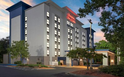 Hampton Inn & Suites Charlotte-Arrowood Rd.