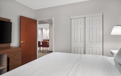 Hampton Inn & Suites Charlotte-Arrowood Rd.
