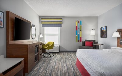 Hampton Inn & Suites Charlotte-Arrowood Rd.