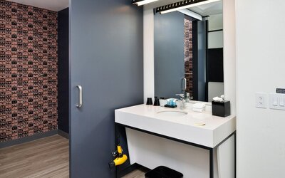 Aloft by Marriott Charlotte Airport