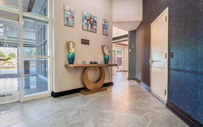 DoubleTree by Hilton South Charlotte Tyvola