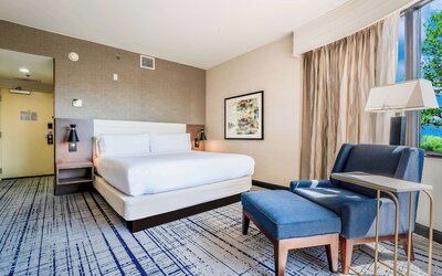 DoubleTree by Hilton South Charlotte Tyvola