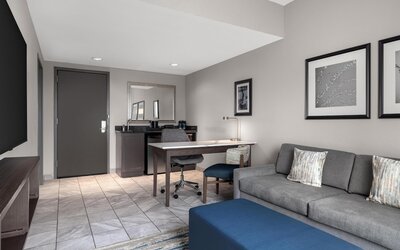 Embassy Suites by Hilton Charlotte Ayrsley
