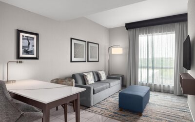 Embassy Suites by Hilton Charlotte Ayrsley