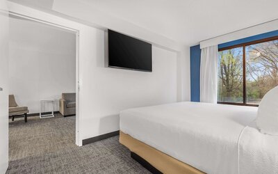 Spark by Hilton Charlotte Tyvola I-77