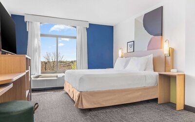 Spark by Hilton Charlotte Tyvola I-77