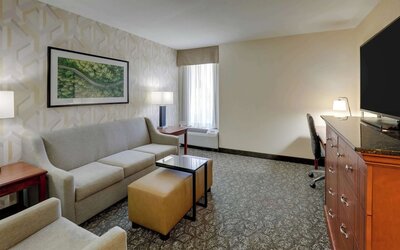 Drury Inn & Suites Charlotte University Place